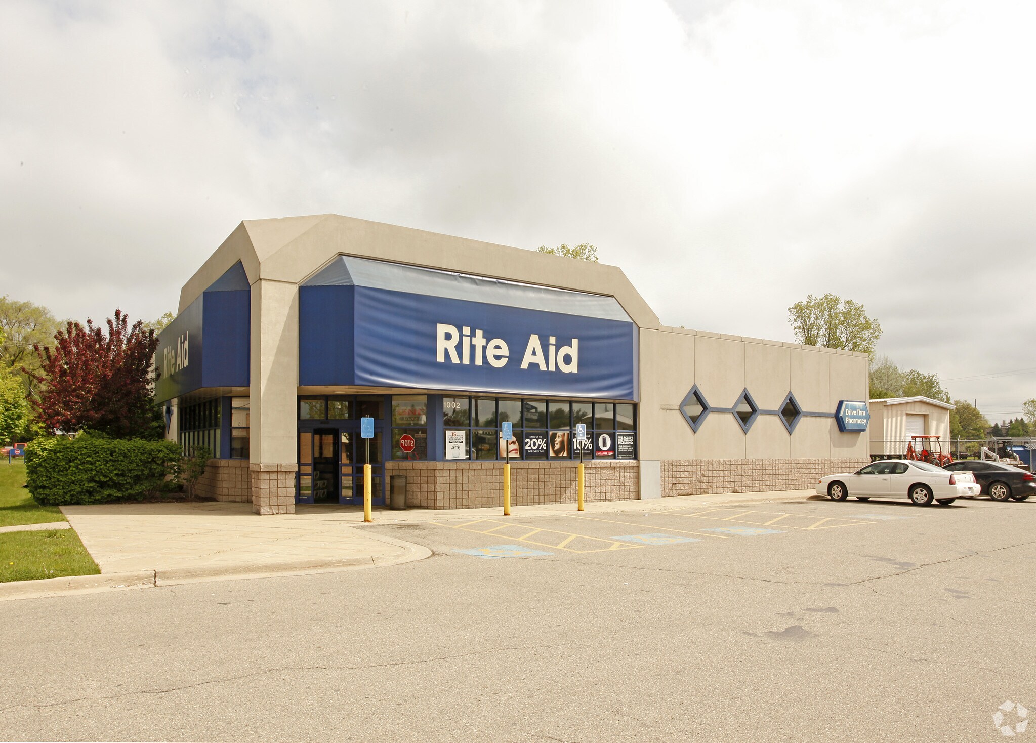 1002 E Grand River Ave, Howell, MI for sale Primary Photo- Image 1 of 3