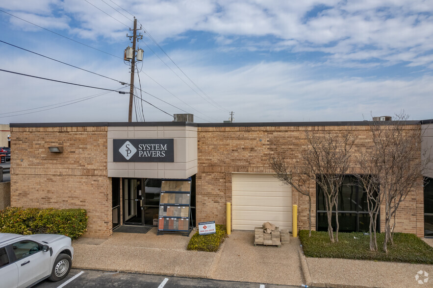 8868 Research Blvd, Austin, TX for lease - Building Photo - Image 3 of 18