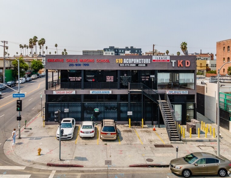 3701 W 3rd St, Los Angeles, CA for lease - Building Photo - Image 2 of 8