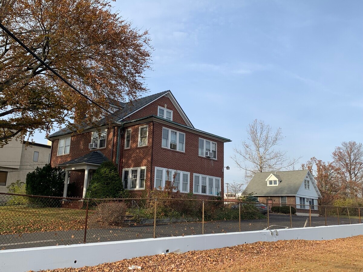 59 W Germantown Pike, Norristown, PA 19401