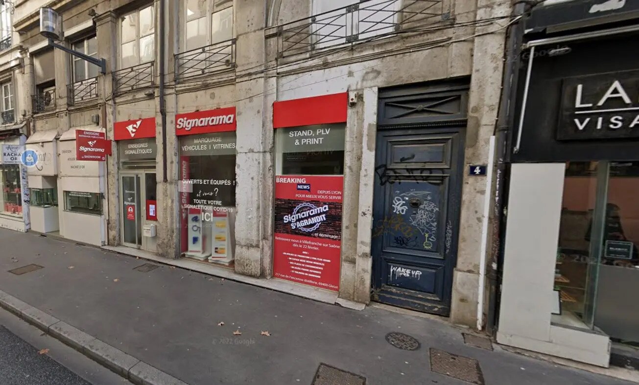 Retail in Lyon for sale Building Photo- Image 1 of 3