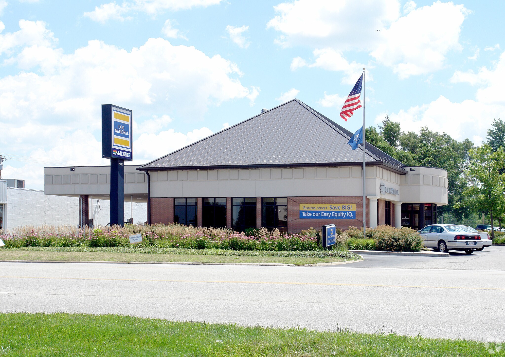 1001 E McGalliard Rd, Muncie, IN for sale Primary Photo- Image 1 of 1