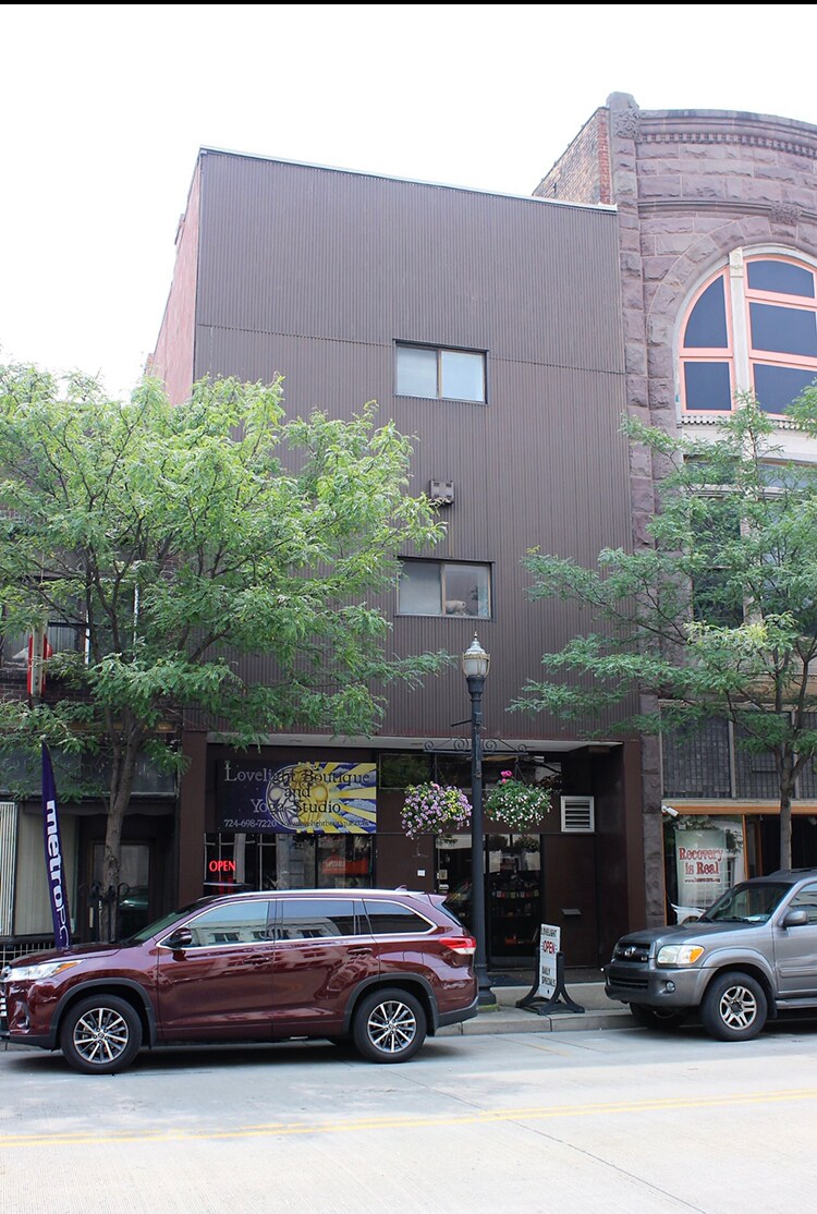 26 E Washington St, New Castle, PA for sale Building Photo- Image 1 of 1