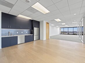 11150 Santa Monica Blvd, Los Angeles, CA for lease Interior Photo- Image 2 of 9