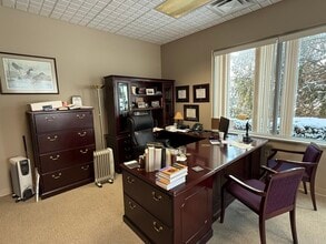 8692 Olde Worthington Rd, Westerville, OH for lease Interior Photo- Image 2 of 10