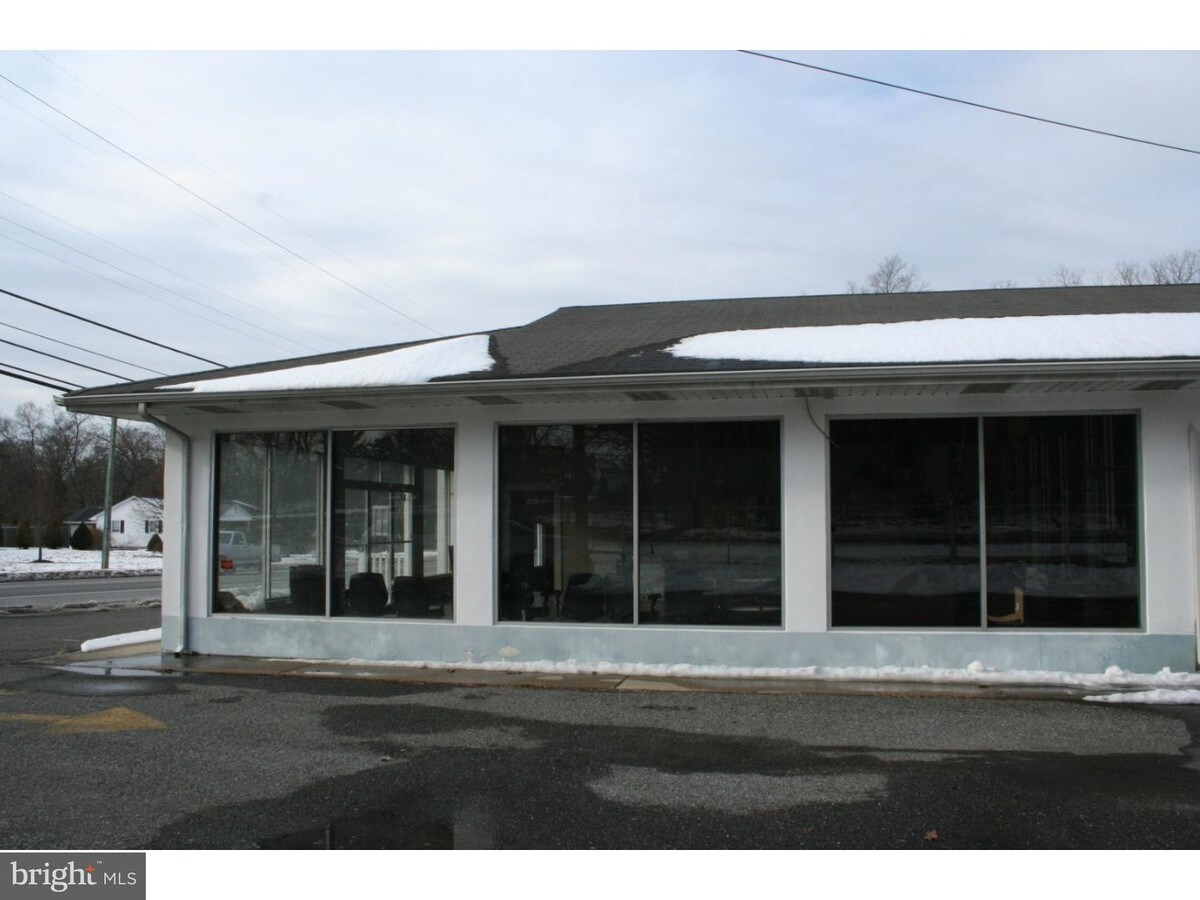 820 Delsea Dr, Franklinville, NJ 08322