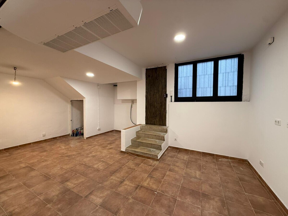 Sitges, BAR 08870 - Unit 1 - - Interior Photo - Image 1 of 4