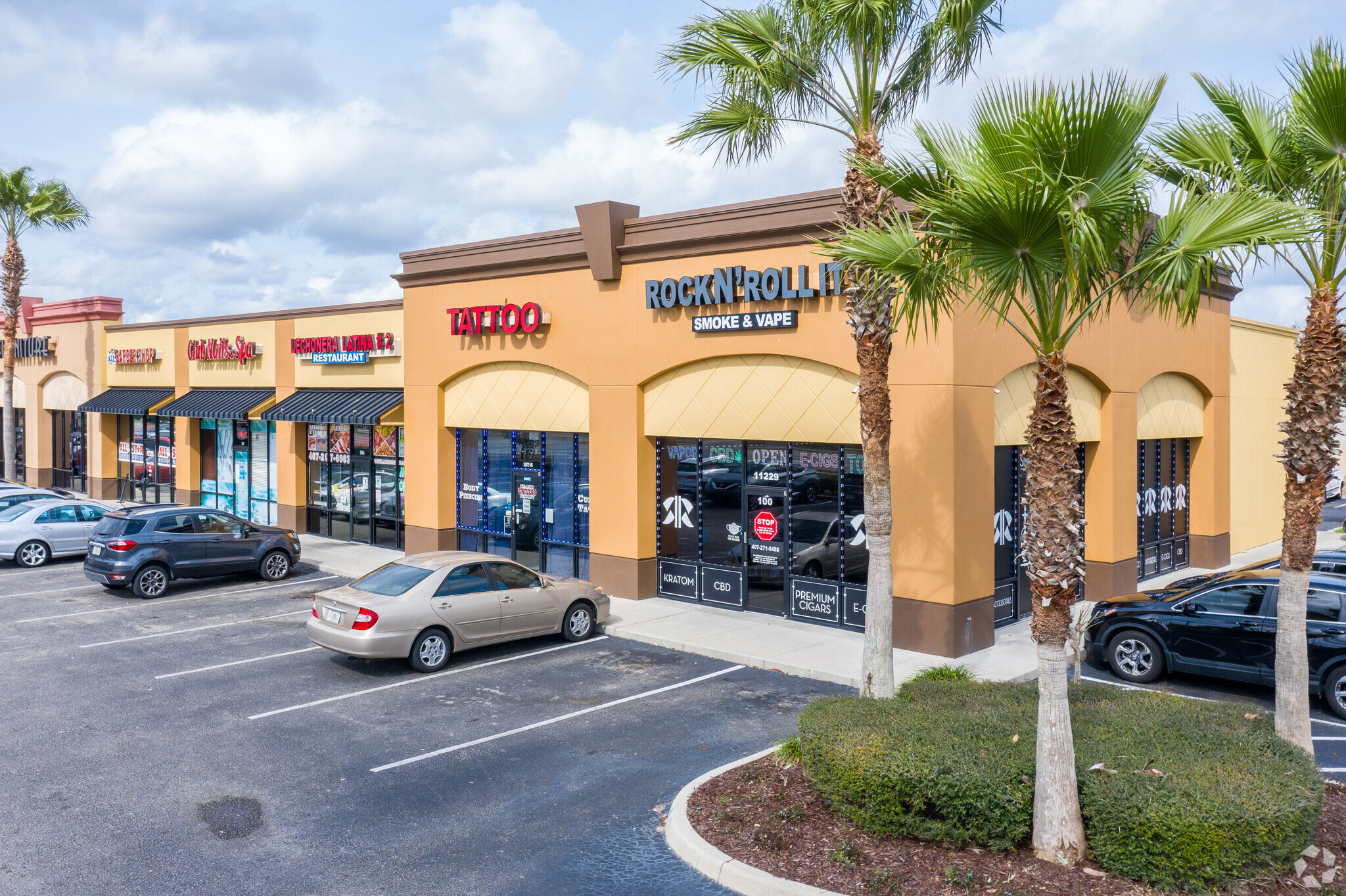 11229 E Colonial Dr, Orlando, FL for lease Building Photo- Image 1 of 7