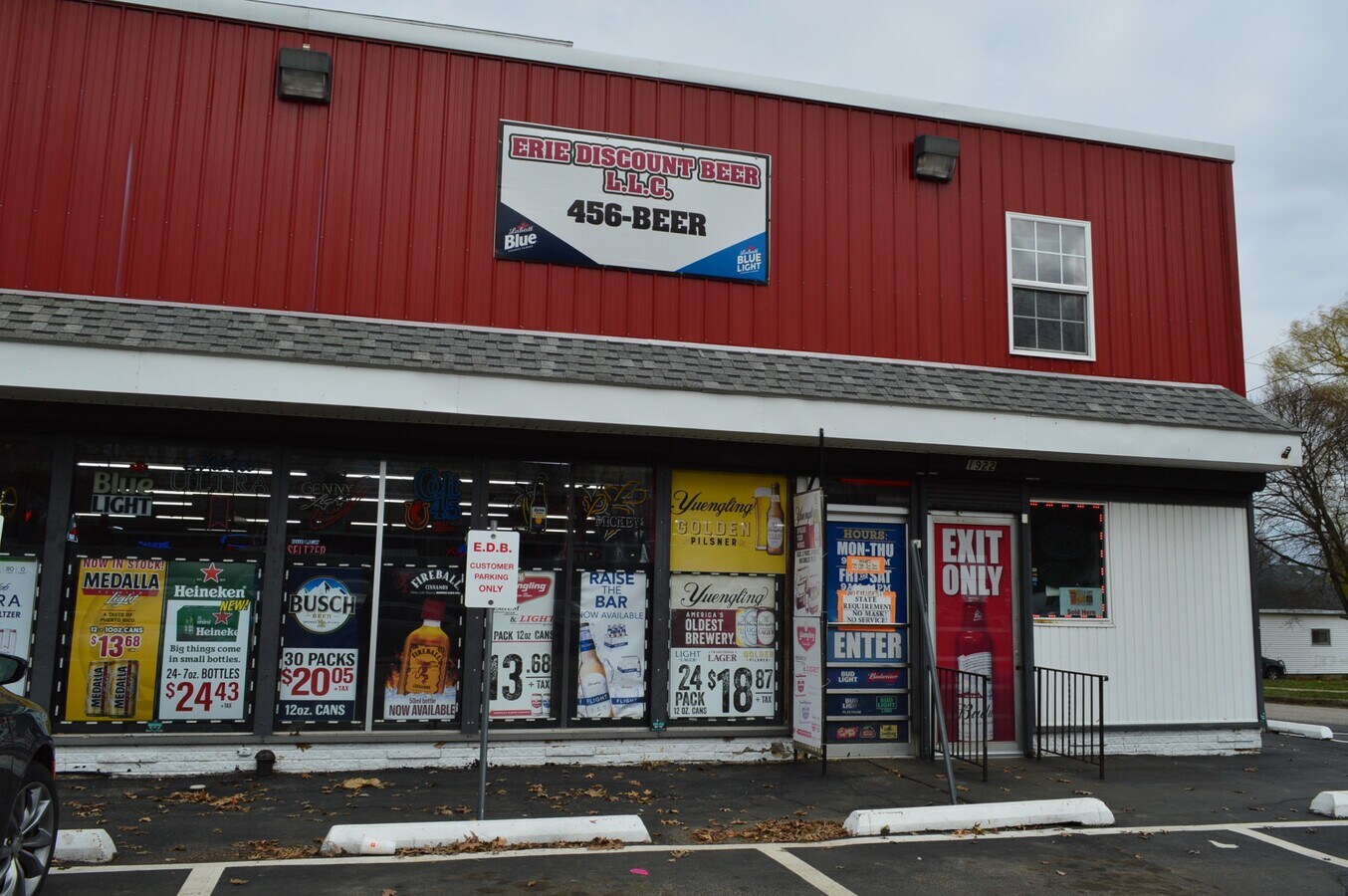 1914 Buffalo Rd, Erie, PA 16510