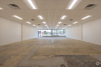 1041-1073 Lake Cook Rd, Wheeling, IL for lease Interior Photo- Image 2 of 2