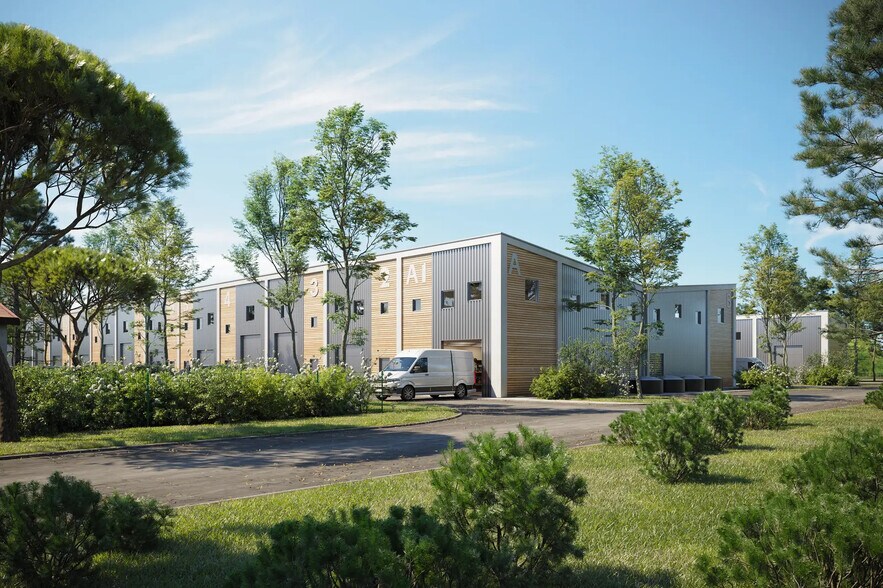 16 Rue Des Metiers, Saint-Vincent-de-Tyrosse for sale - Building Photo - Image 1 of 7