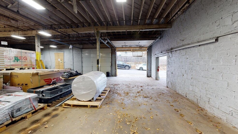 3501 37th St, Mount Rainier, MD for lease - Interior Photo - Image 3 of 19