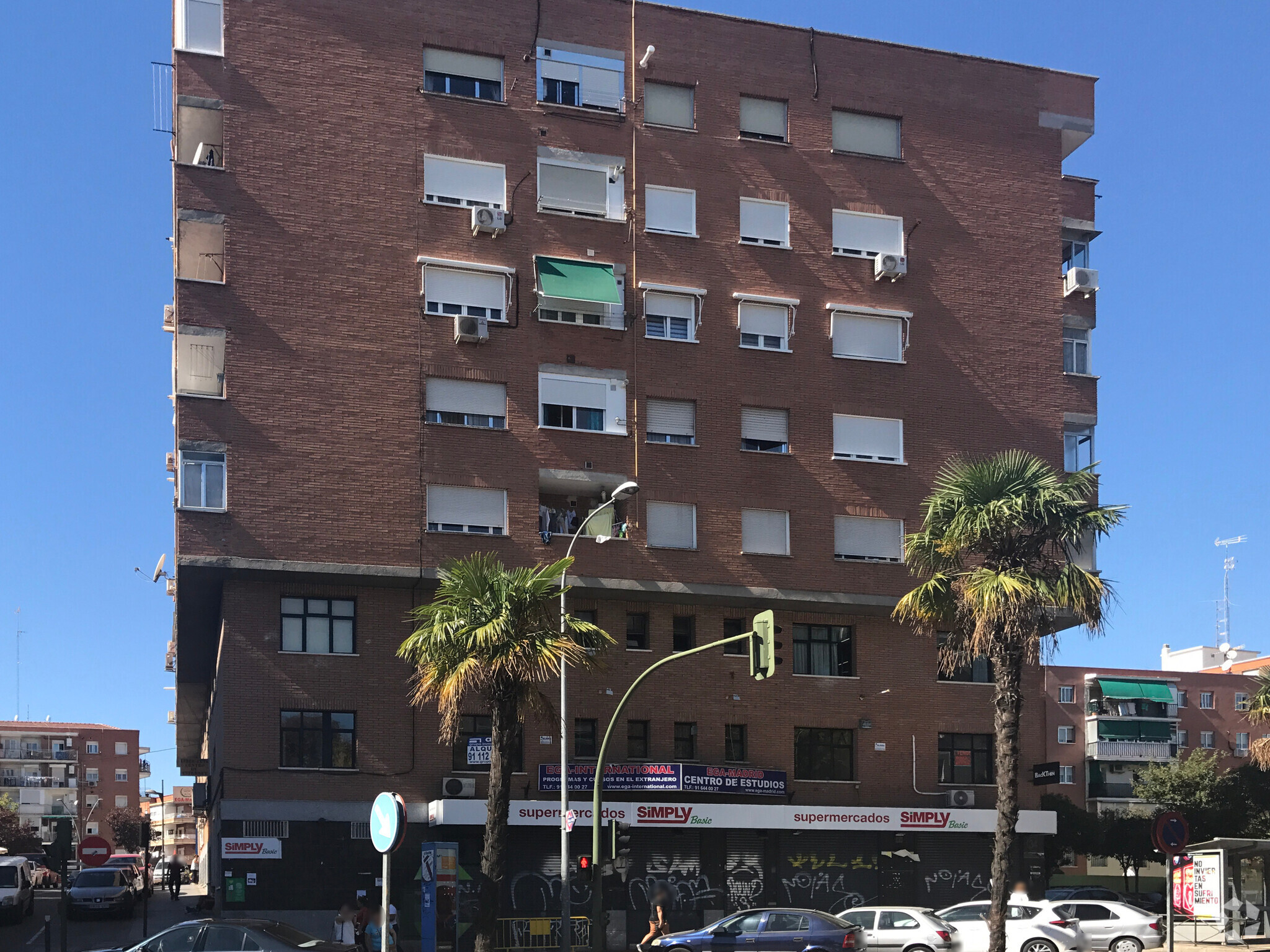 Retail in Alcorcón, MAD for lease Primary Photo- Image 1 of 3