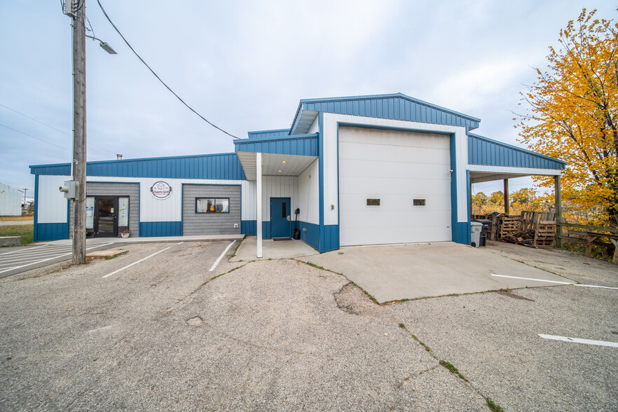 202 2nd Ave SW, Kasson, MN for sale - Building Photo - Image 1 of 37