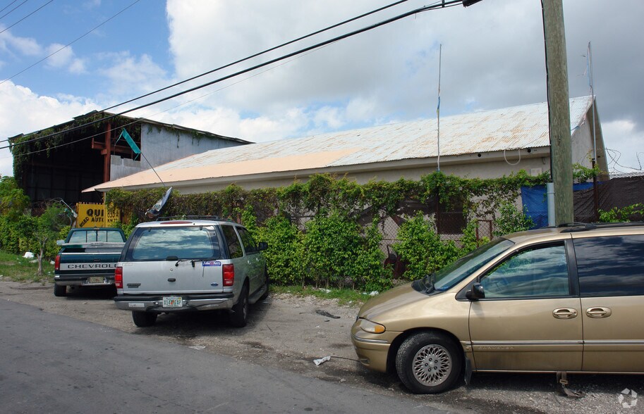 835 NW 72nd St, Miami, FL for sale - Primary Photo - Image 1 of 1