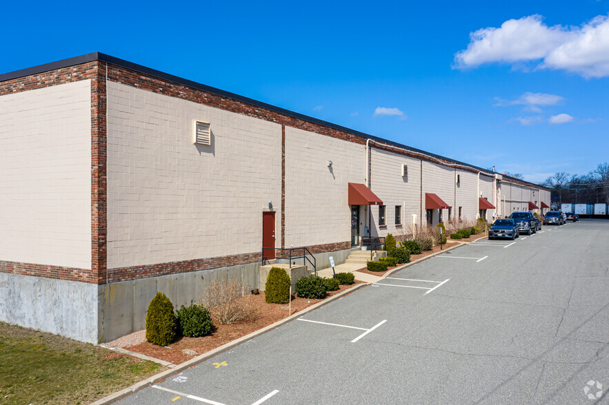 35-55 York Ave, Randolph, MA for lease - Building Photo - Image 2 of 4