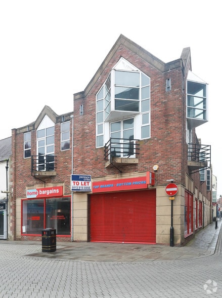 43 Market Pl, Bishop Auckland for sale - Primary Photo - Image 1 of 1
