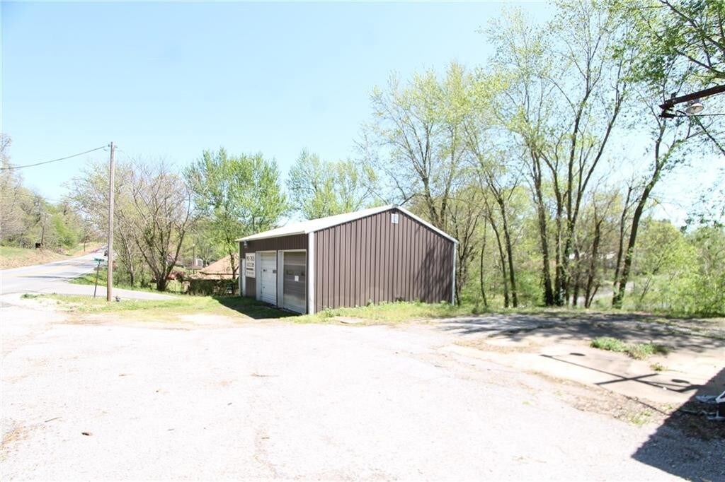 269 E Lowell Ave, Cave Springs, AR for sale Primary Photo- Image 1 of 1