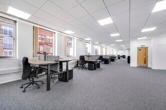 91-95 Southwark Bridge Rd, London for lease Building Photo- Image 2 of 5