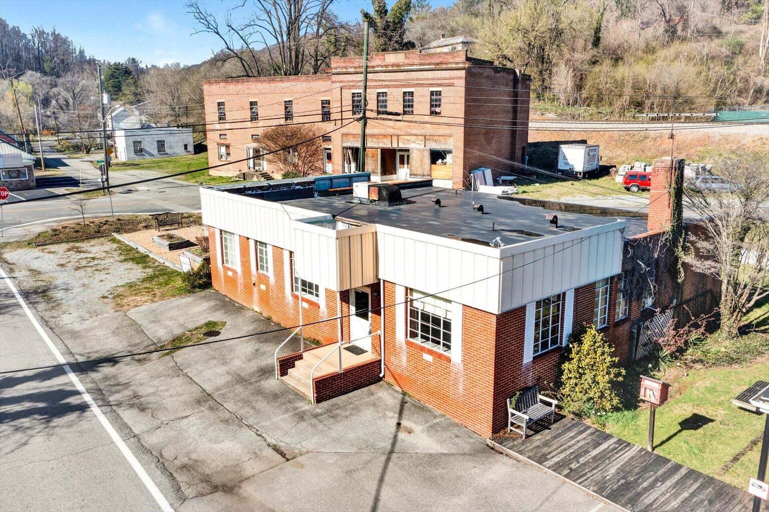 100 Main, Boones Mill, VA 24065 Brick Office / Retail Building