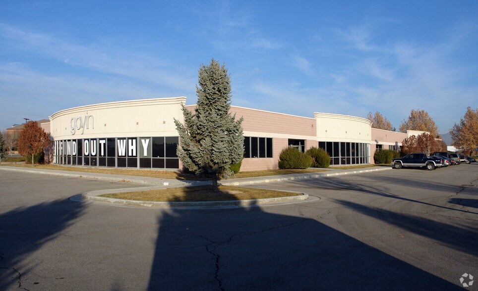 772-776 E Utah Valley Dr, American Fork, UT for lease - Building Photo - Image 3 of 6
