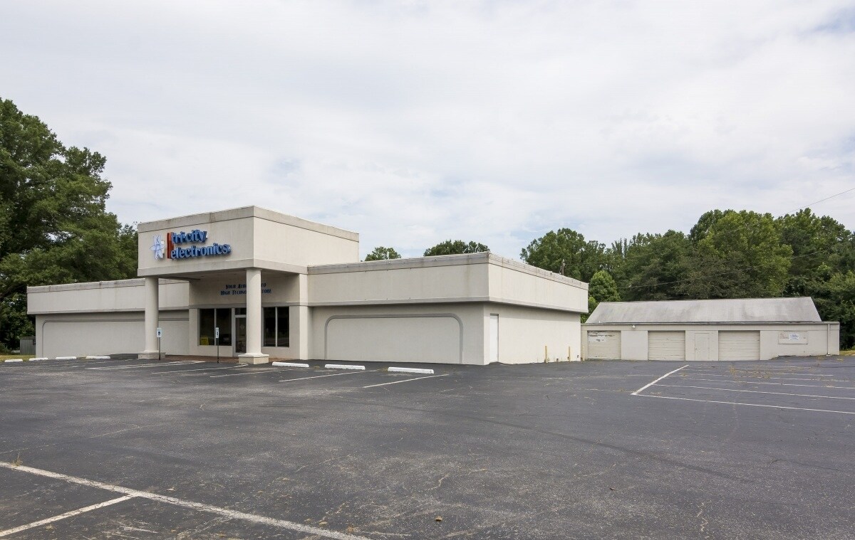 1124 N NC 16 Hwy, Conover, NC for sale Building Photo- Image 1 of 1