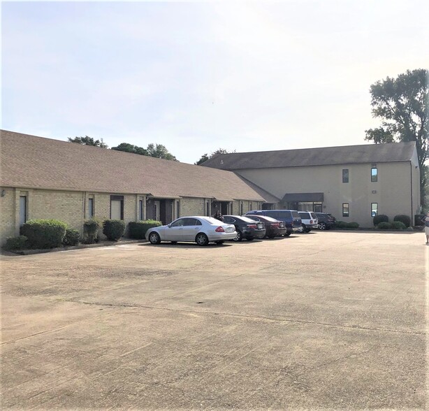 5353 E Princess Anne Rd, Norfolk, VA for lease - Building Photo - Image 2 of 8