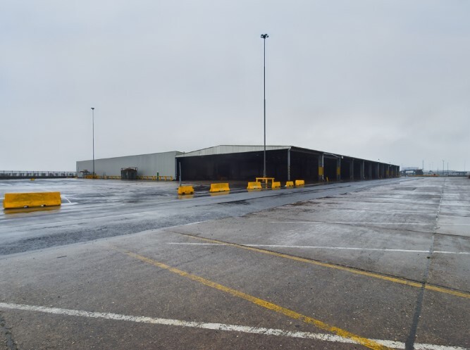King George Dock, Hull for lease - Primary Photo - Image 1 of 1