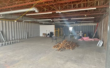 29635 Harper Ave, Saint Clair Shores, MI for lease Building Photo- Image 2 of 3