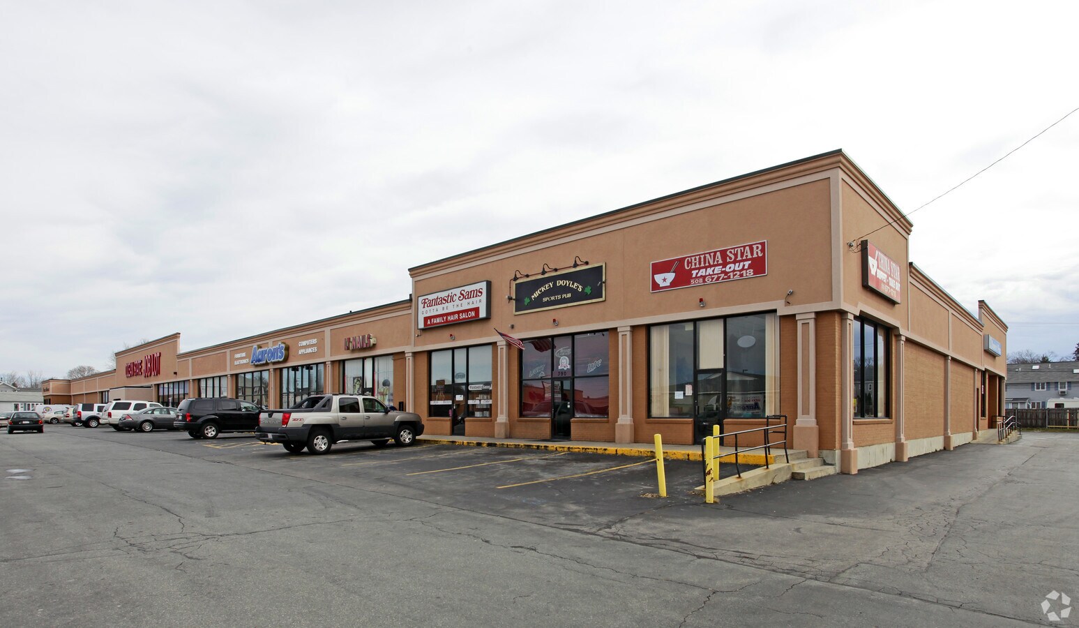 310400 Rhode Island Ave, Fall River, MA 02721 Southway Plaza