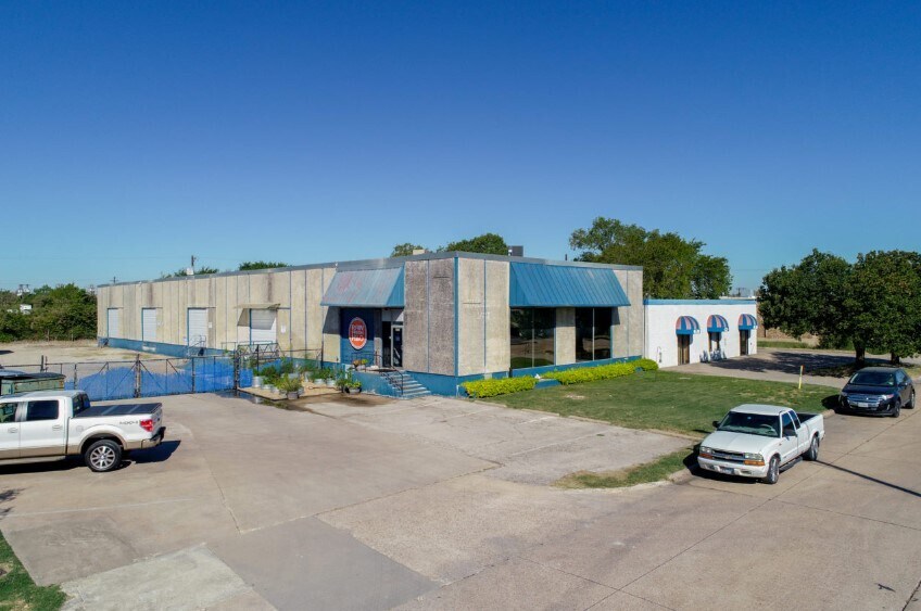 2637 National Cir, Garland, TX 75041