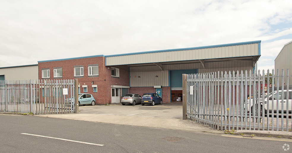 Crown Ln, Bolton for lease - Building Photo - Image 2 of 2