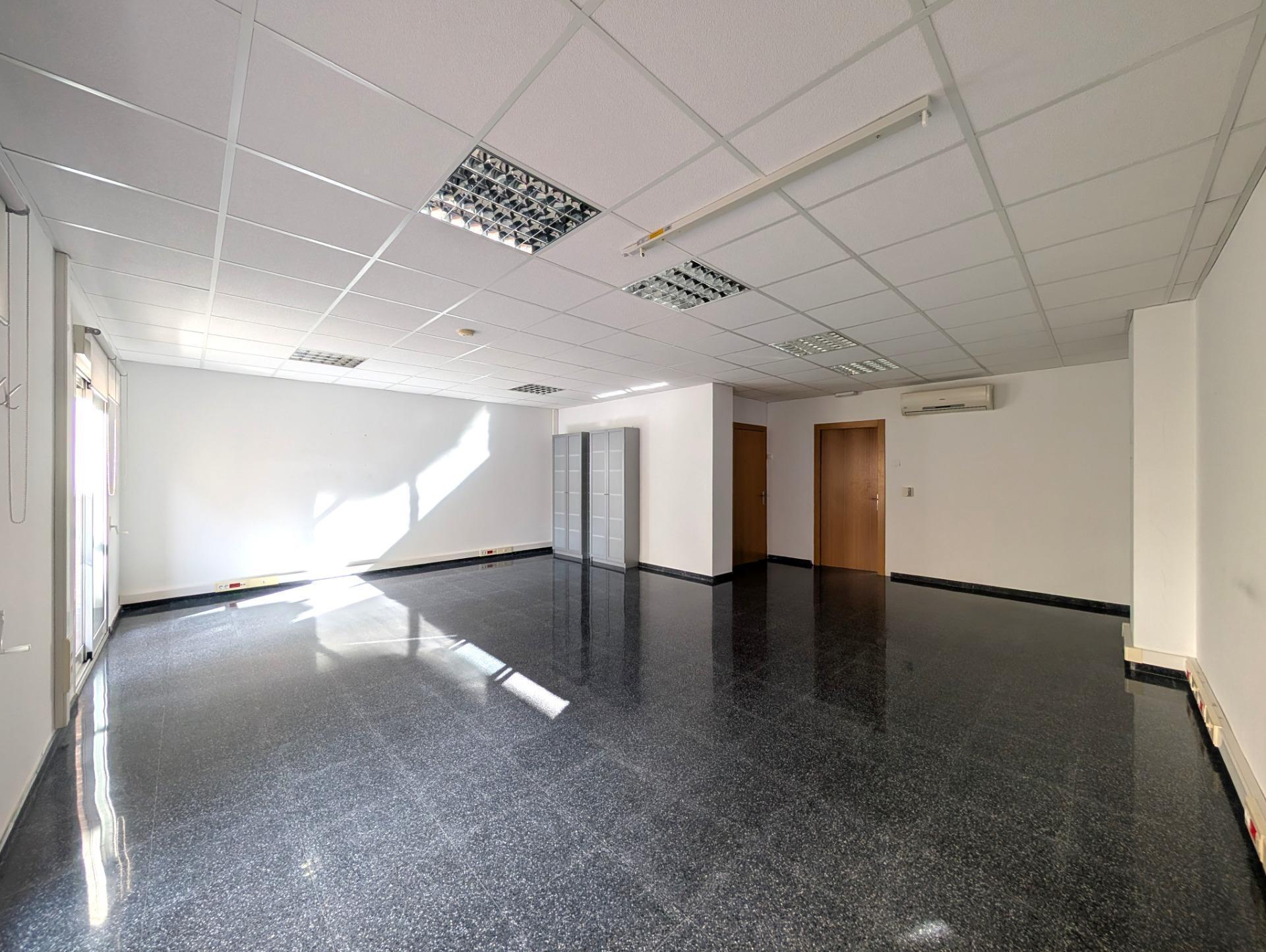 Office in Alcoy for lease Building Photo- Image 1 of 28