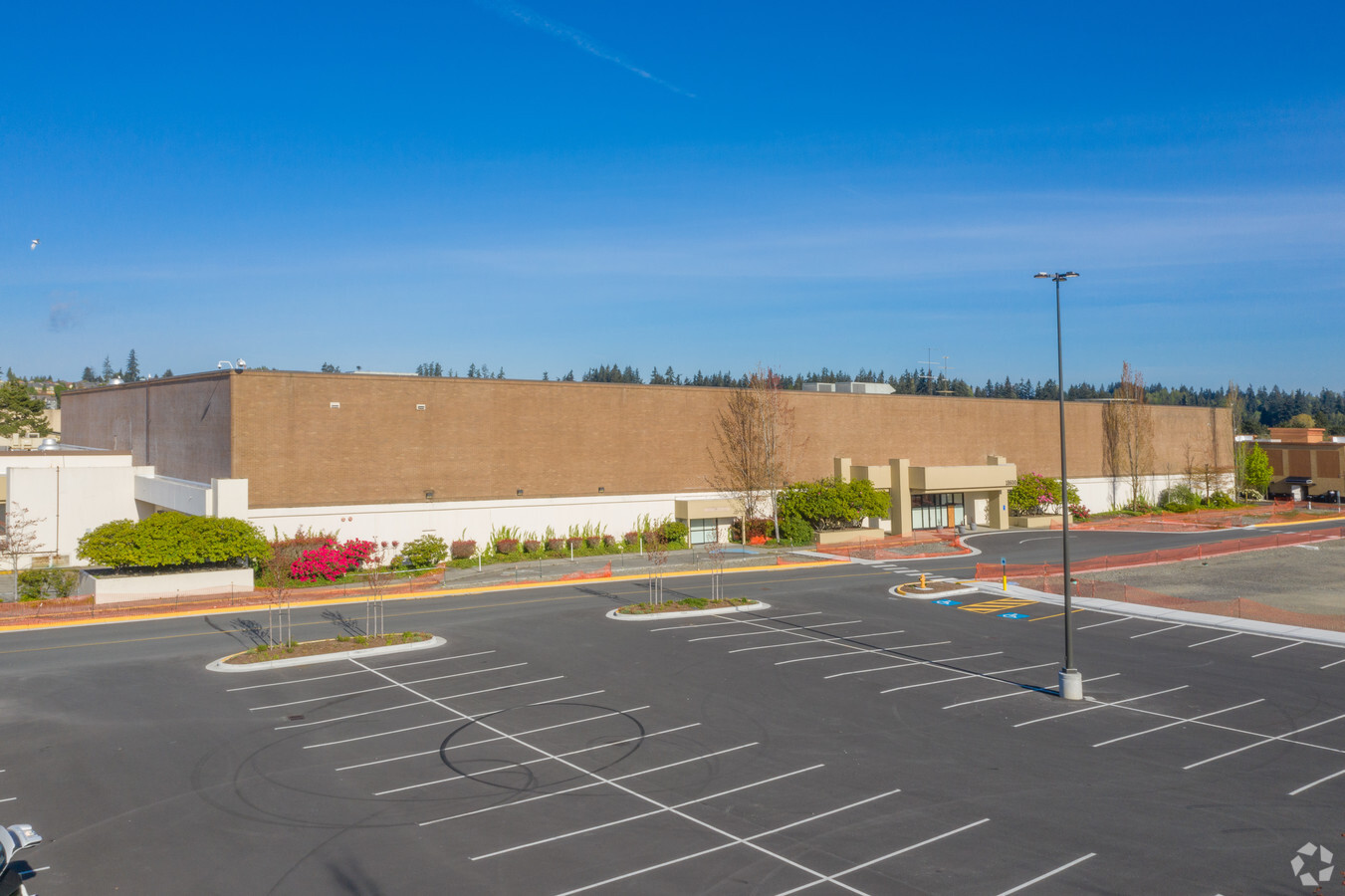 18600 Alderwood Mall Pky, Lynnwood, WA 98037 | LoopNet