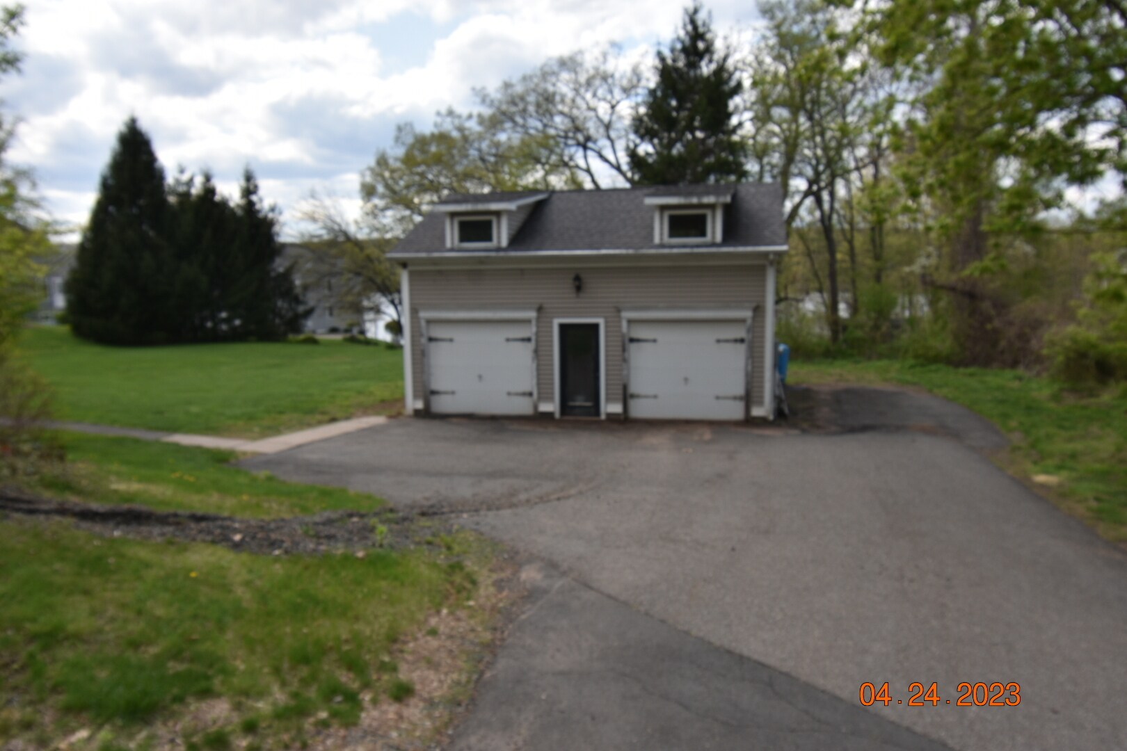 2762 Berlin Tpke, Berlin, CT 06037 Flex for Sale