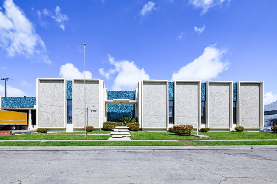 3019 E Maria St, Rancho Dominguez, CA for lease - Building Photo - Image 1 of 35