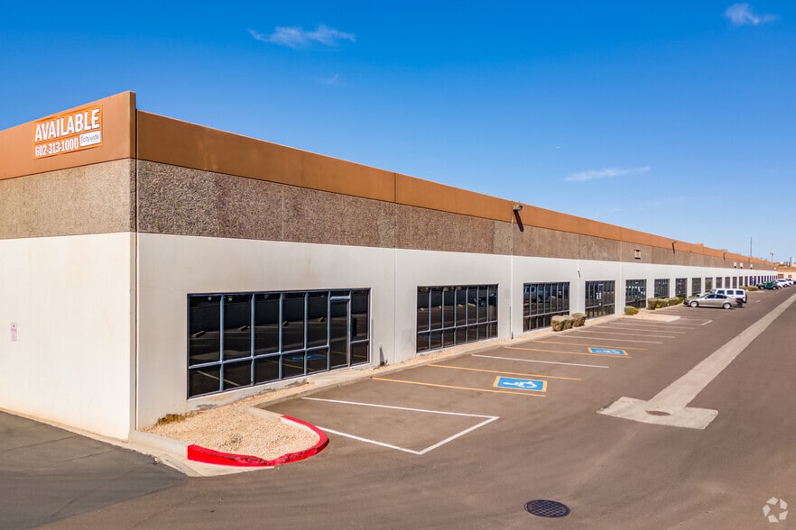 2517 W McDowell Rd, Phoenix, AZ for lease - Building Photo - Image 1 of 6
