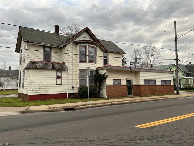 244 Mill St, Conneaut, OH for sale - Building Photo - Image 1 of 11