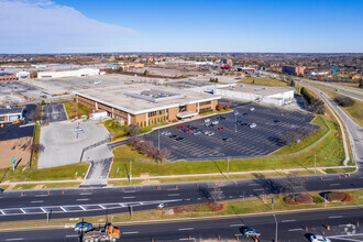 7800 W Brown Deer Rd, Milwaukee, WI - aerial  map view