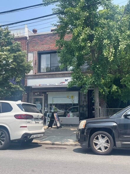 2813 Ditmars Blvd, Astoria, NY for lease - Building Photo - Image 1 of 14