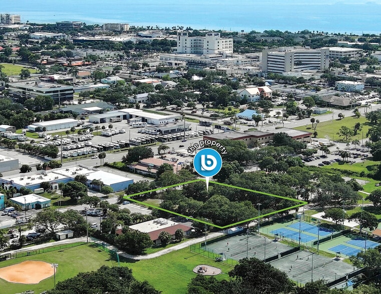 107 Silver Palm Ave, Melbourne, FL for sale - Building Photo - Image 1 of 7