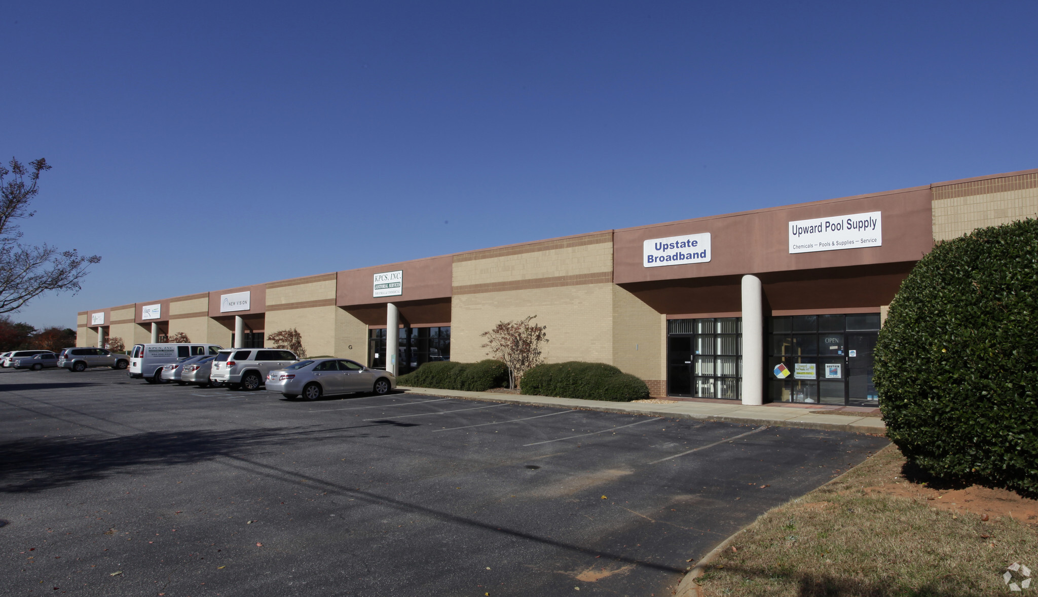 1110 W Butler Rd, Greenville, SC for lease Primary Photo- Image 1 of 3