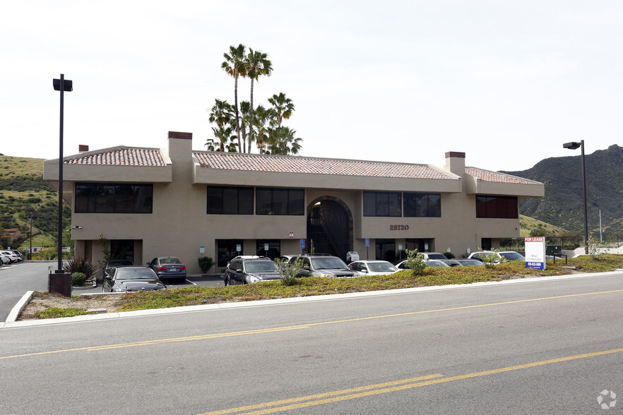 28720 Canwood St, Agoura Hills, CA for lease - Building Photo - Image 2 of 8