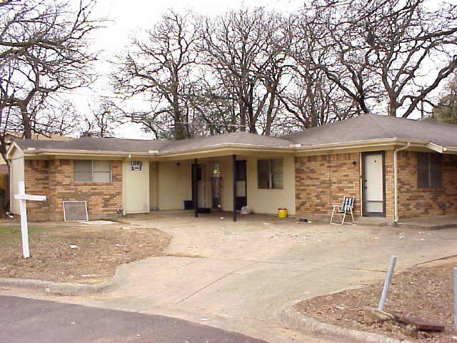 1802 Jay Cir, Arlington, TX for sale Primary Photo- Image 1 of 1