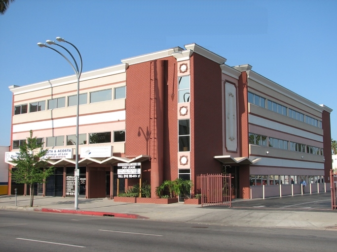 6931 Van Nuys Blvd, Van Nuys, CA for sale Primary Photo- Image 1 of 1