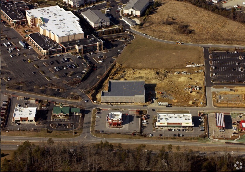 4105 Brian Jordan Pl, High Point, NC for lease - Aerial - Image 2 of 11