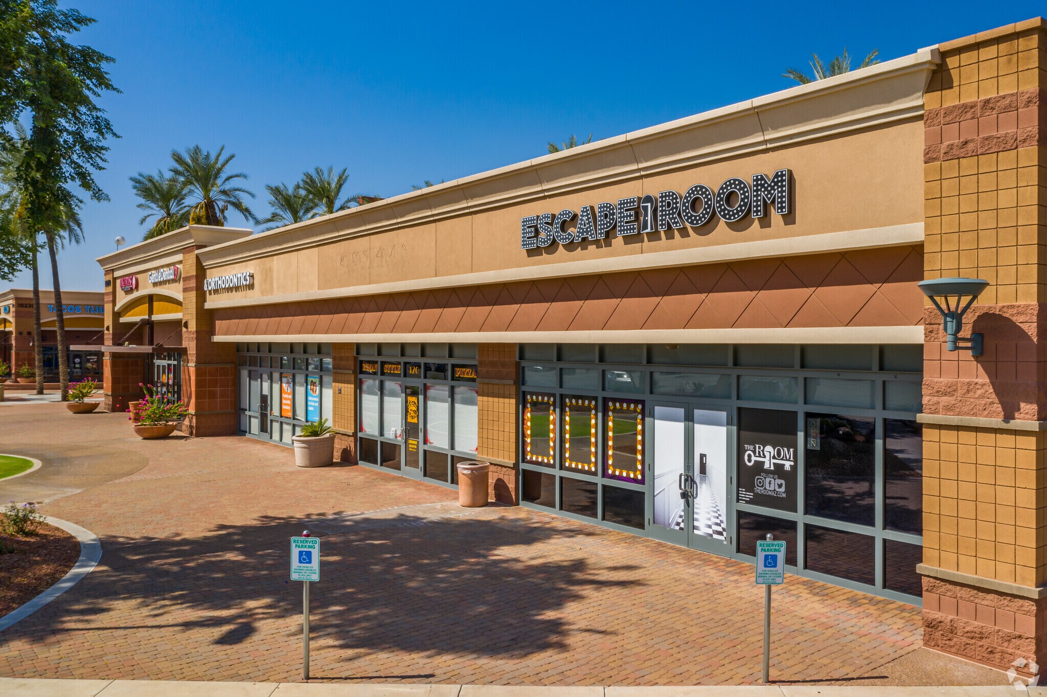 10210 W McDowell Rd, Avondale, AZ for sale Primary Photo- Image 1 of 1