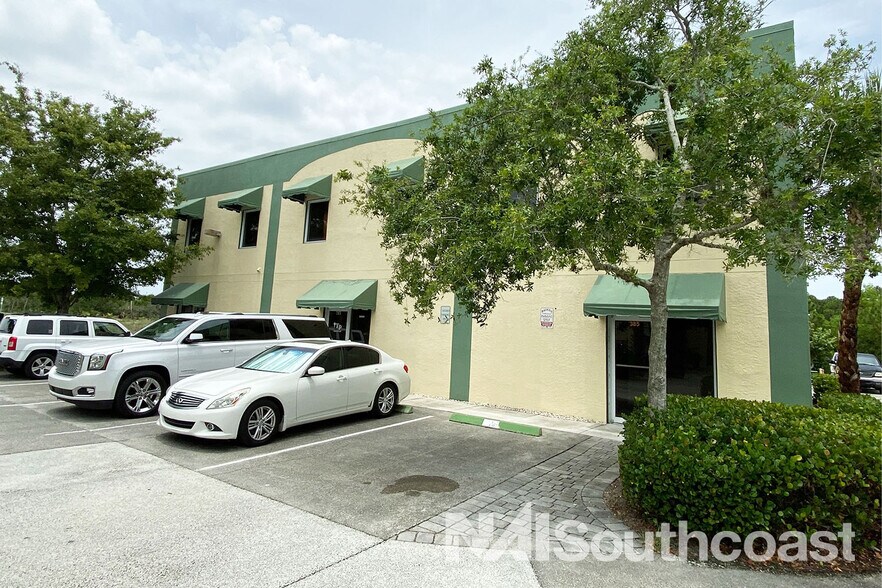 381-385 NE Baker Rd, Stuart, FL for sale - Primary Photo - Image 1 of 1