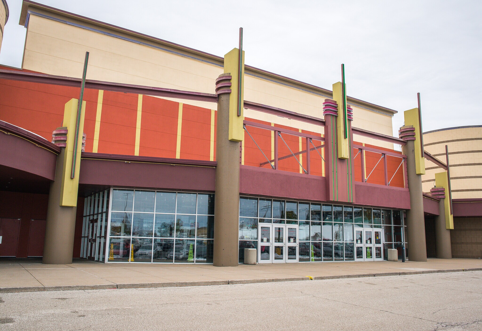 75017475 Peach St, Erie, PA 16509 Peach Street Square II