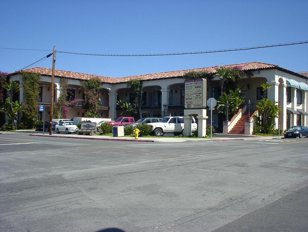 928 Fort Stockton Dr, San Diego, CA 92103